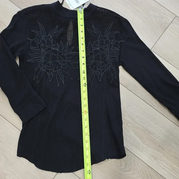 Women's Black Lace Yoke Long Sleeve Embroided Top - Picture 8 of 12